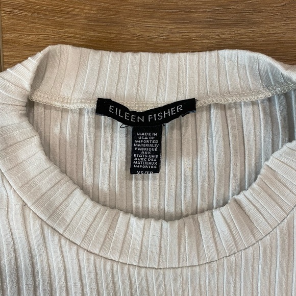 Eileen Fisher short sleeve - Picture 2 of 5